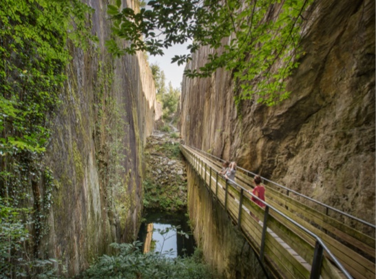 Les pans de Travassac